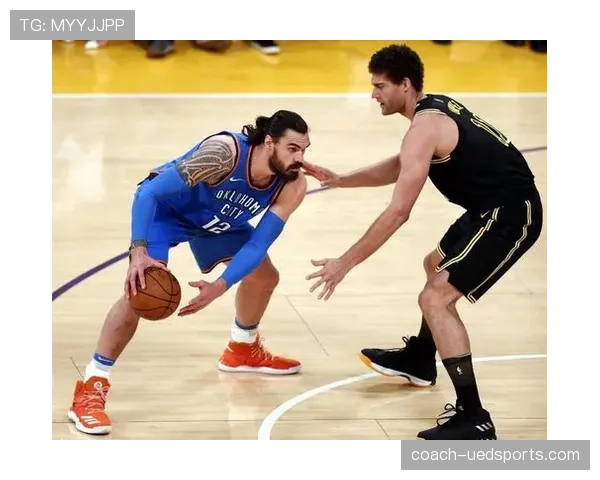 详细解读防守三秒 NBA 规则具体是如何界定违例行为的